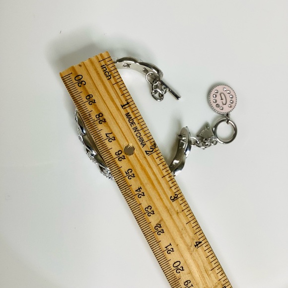 Guess Cuff Toggle Bracelet - Picture 6 of 7